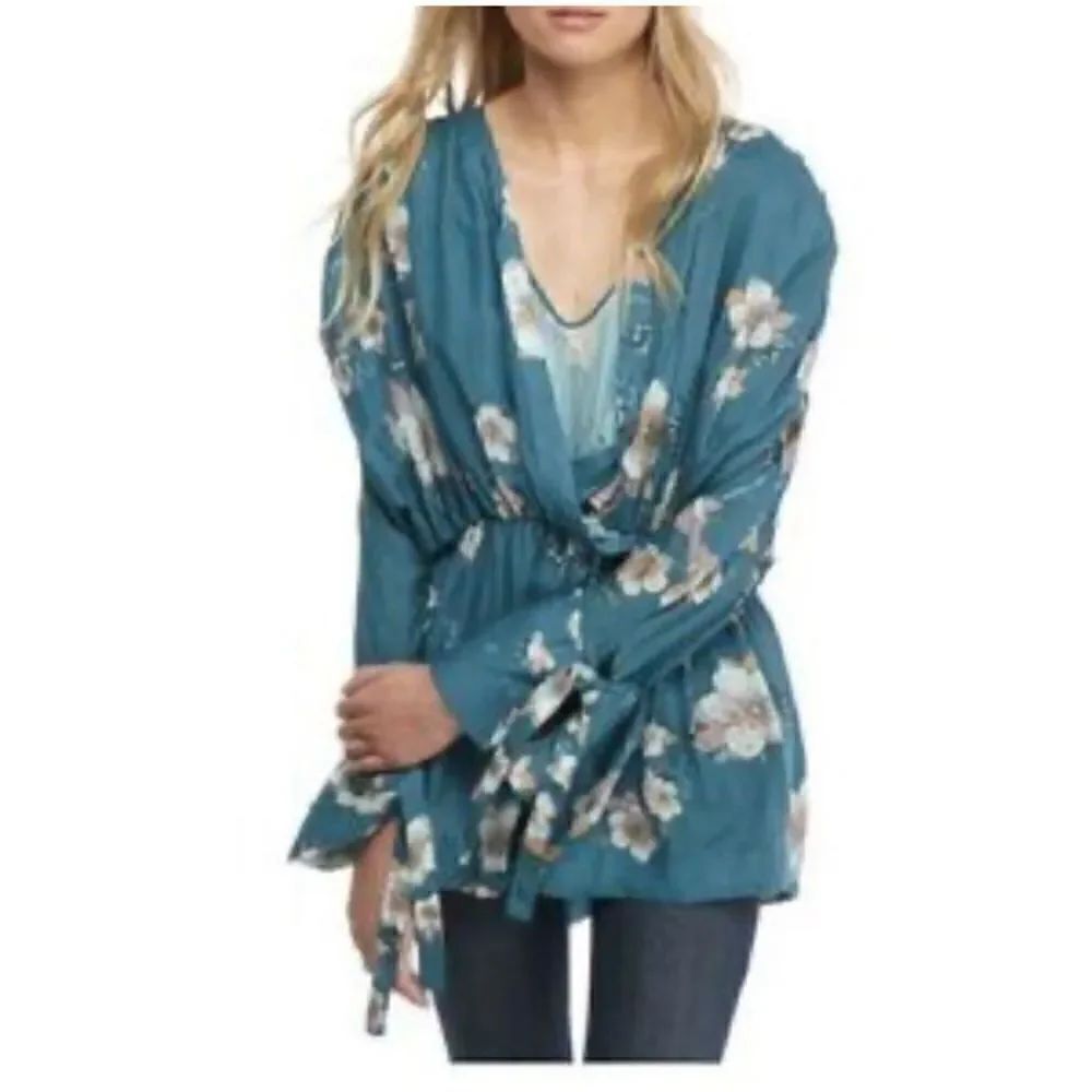 Free People Blouse V Neck Long full Sleeves Blue Floral Print BOHO